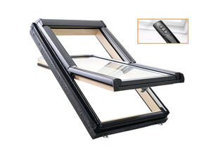 Roto Designo R45 Billenő tetőtéri ablak, fából, alsó kilinccsel és 2-rétegű üveggel távirányítós kivitelben